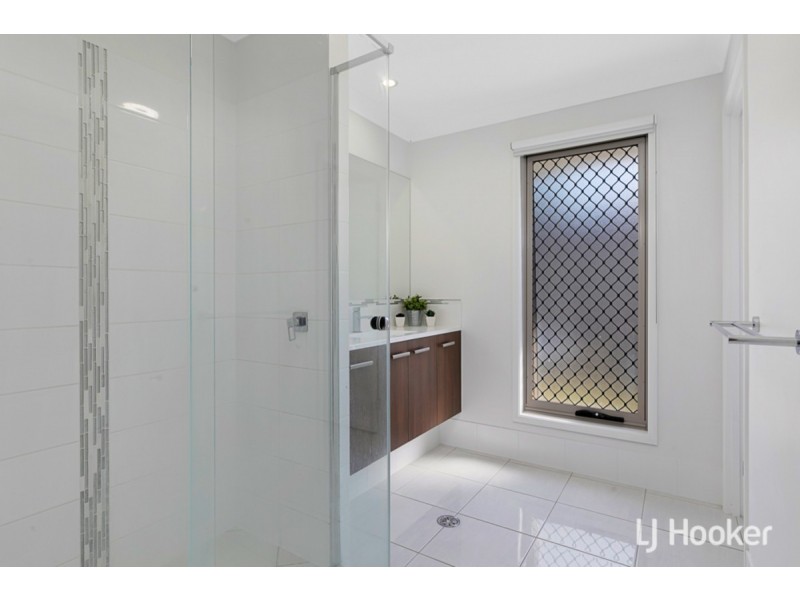 69 Brindabella Circuit, Thornlands QLD 4164