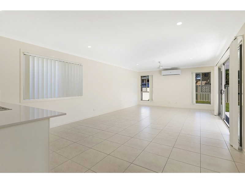 10 Nottinghill Street, Birkdale QLD 4159