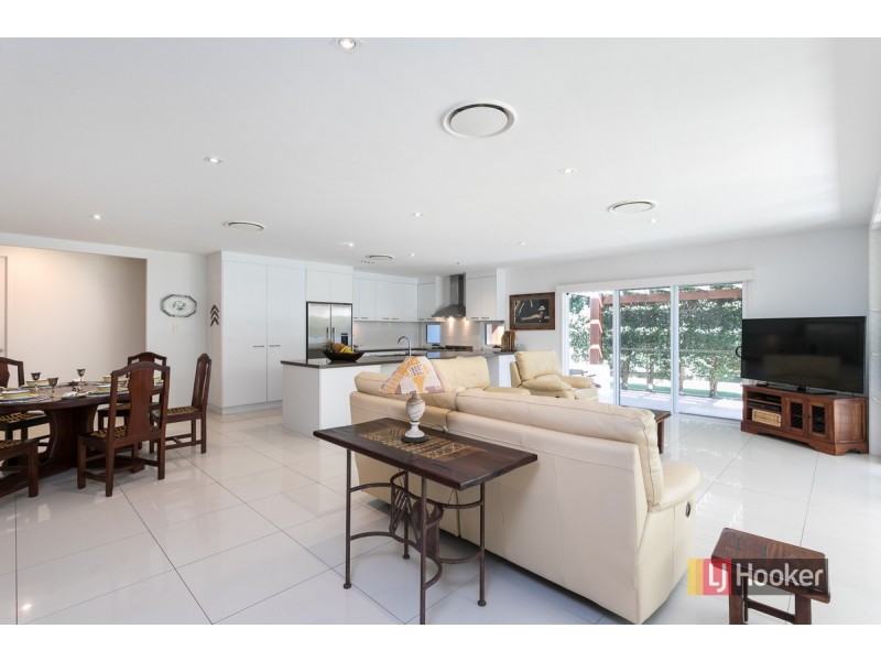 52 Ribonwood Street, Thornlands QLD 4164