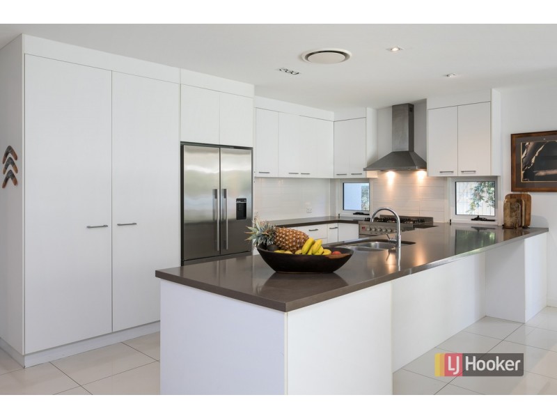 52 Ribonwood Street, Thornlands QLD 4164