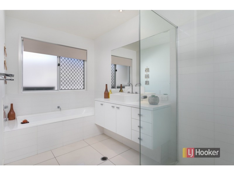 52 Ribonwood Street, Thornlands QLD 4164