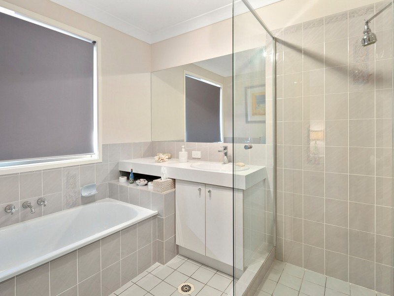 12 Chatsworth Circuit, Capalaba QLD 4157