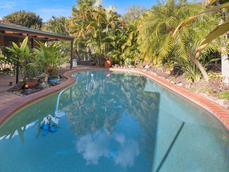 12 Chatsworth Circuit, Capalaba QLD 4157