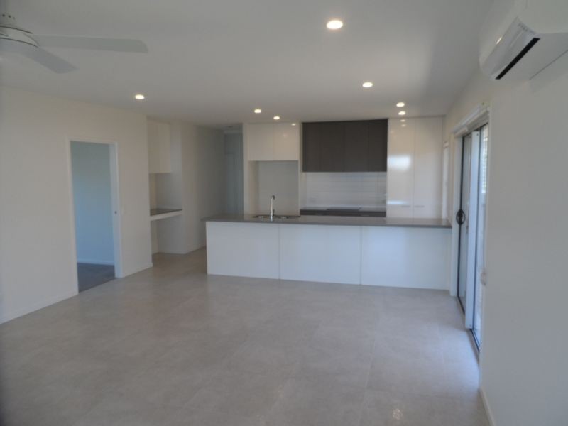 9 Ellabay Crescent, Redland Bay QLD 4165