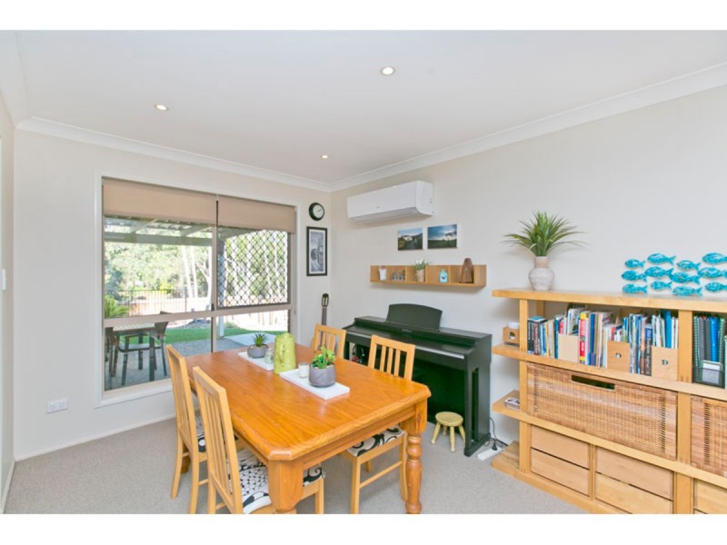 12 Agate Court, Alexandra Hills QLD 4161