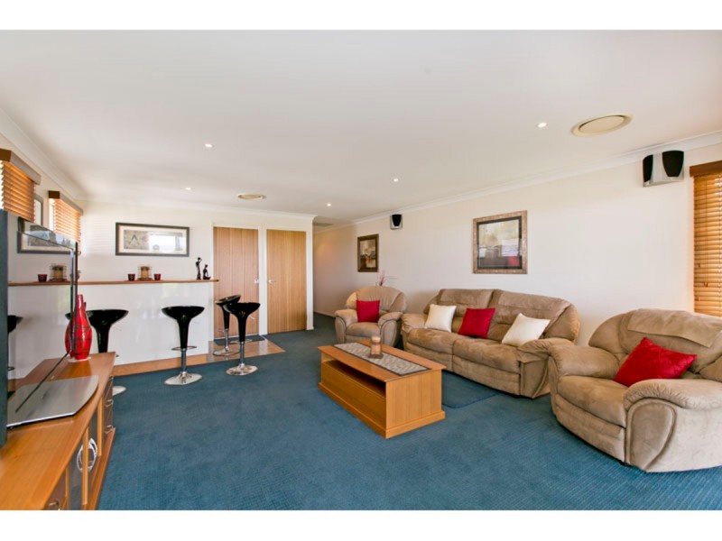 18 Hayman Street, Redland Bay QLD 4165
