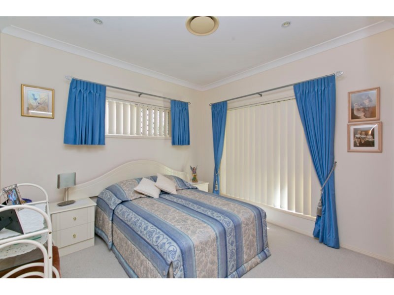 18 Hayman Street, Redland Bay QLD 4165