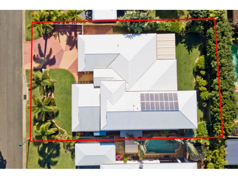 18 Hayman Street, Redland Bay QLD 4165