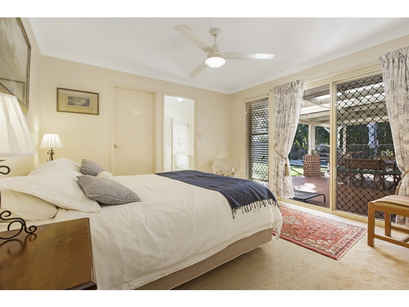 23 Chesterfield Crescent, Wellington Point QLD 4160