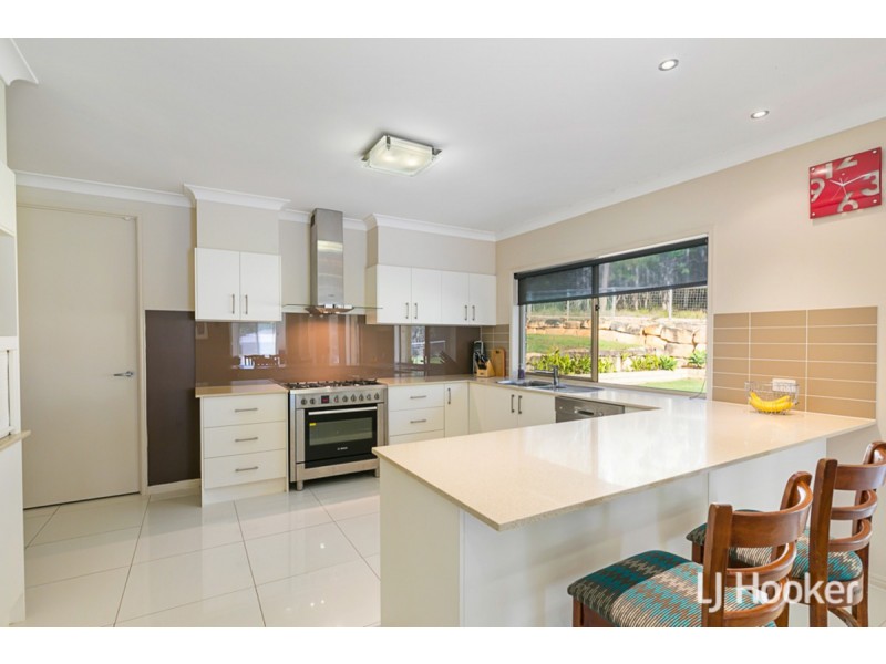 74-76 Emperor Drive, Redland Bay QLD 4165