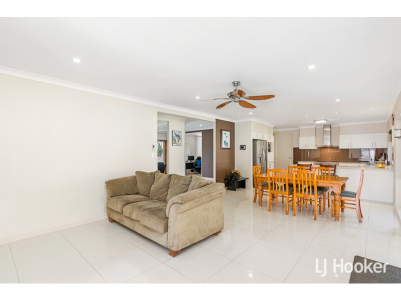 74-76 Emperor Drive, Redland Bay QLD 4165