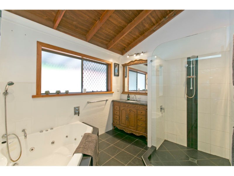 334 Mount Cotton Road, Capalaba QLD 4157