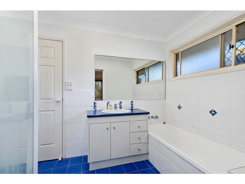 22 Spruce Avenue, Victoria Point QLD 4165