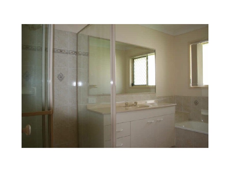 16 Mathison Court, Redland Bay QLD 4165