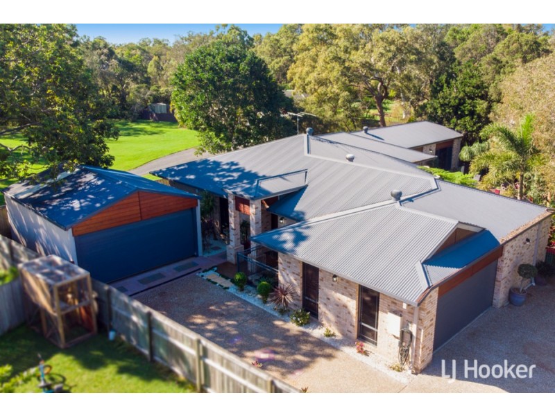 17 Jay Crescent, Redland Bay QLD 4165
