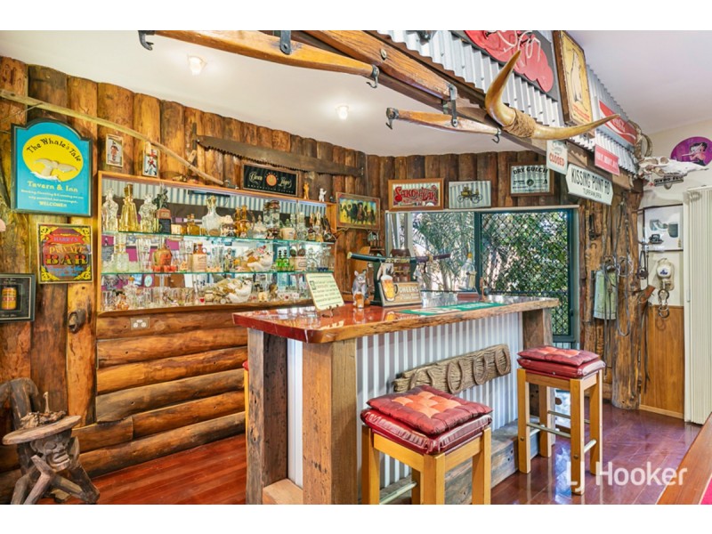 17 Jay Crescent, Redland Bay QLD 4165