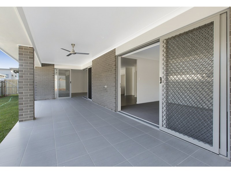 8 Newport Place, Thornlands QLD 4164