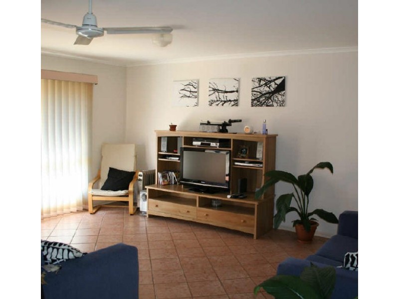 2/50 Island Street, Cleveland QLD 4163