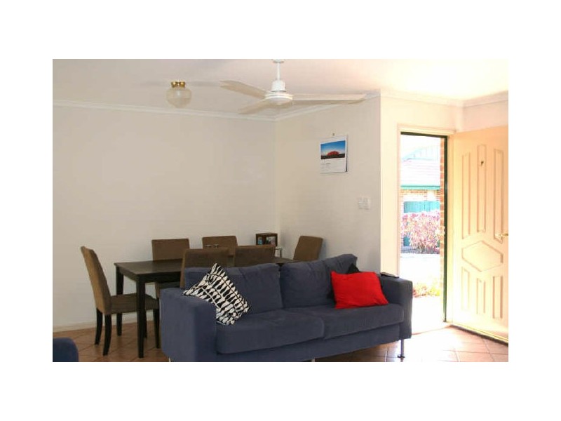 2/50 Island Street, Cleveland QLD 4163