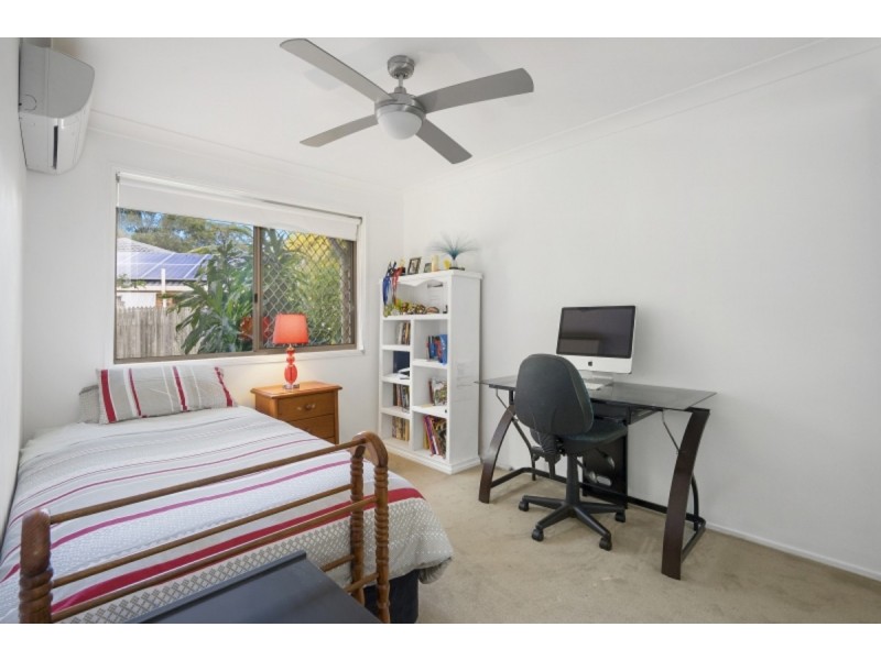 4 Honeysuckle Court, Victoria Point QLD 4165