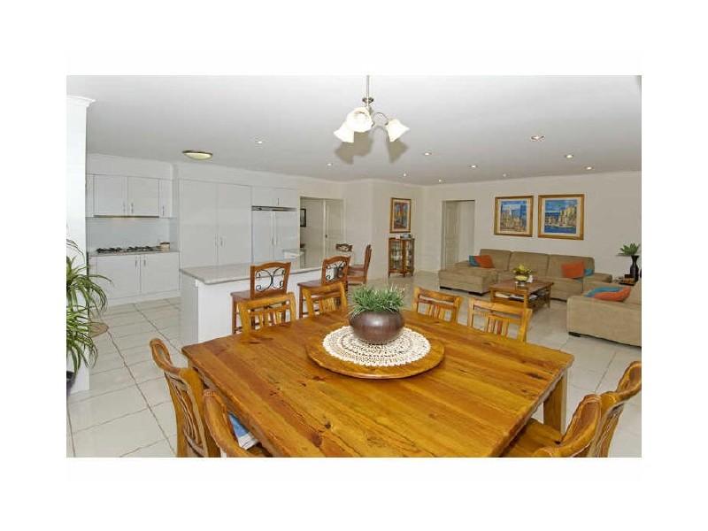 3 Nadine Crescent, Thornlands QLD 4164