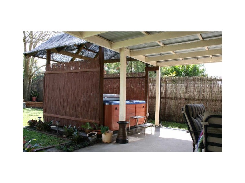 50 Rusbrook Street, Redland Bay QLD 4165