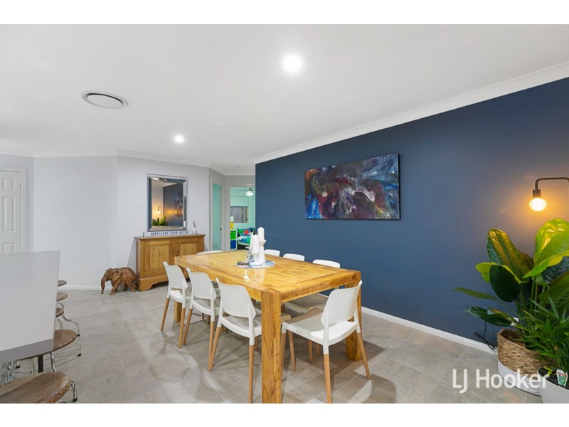 2 Keto Close, Redland Bay QLD 4165