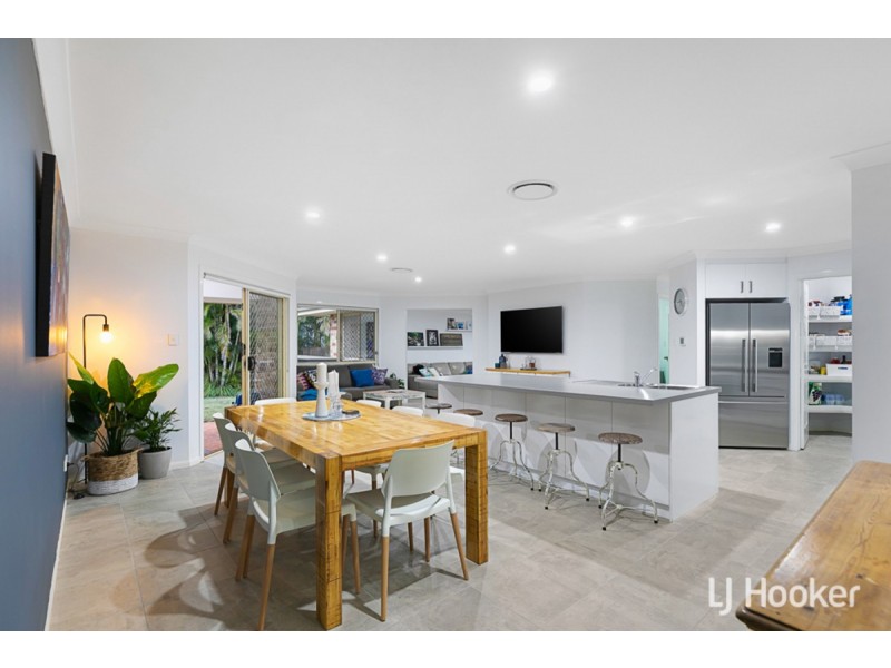 2 Keto Close, Redland Bay QLD 4165