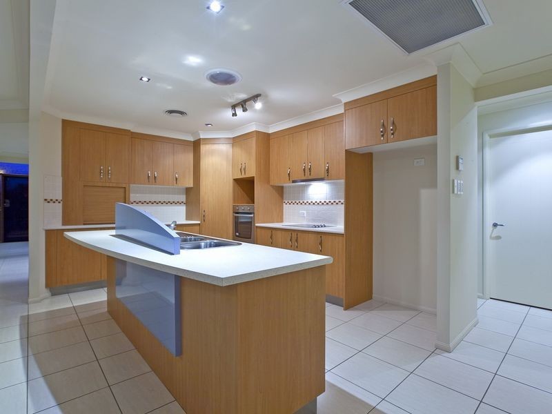 1 Carmay Close, Thornlands QLD 4164