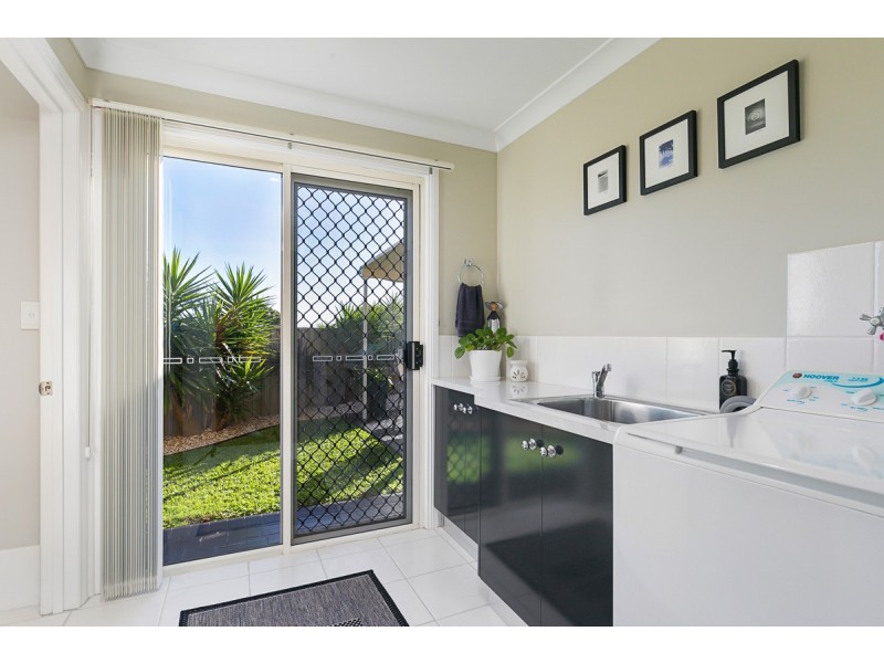 7 Wells Court, Ormiston QLD 4160