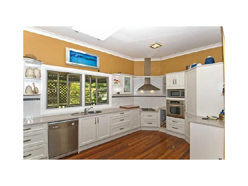 30 Muriel Street, Redland Bay QLD 4165