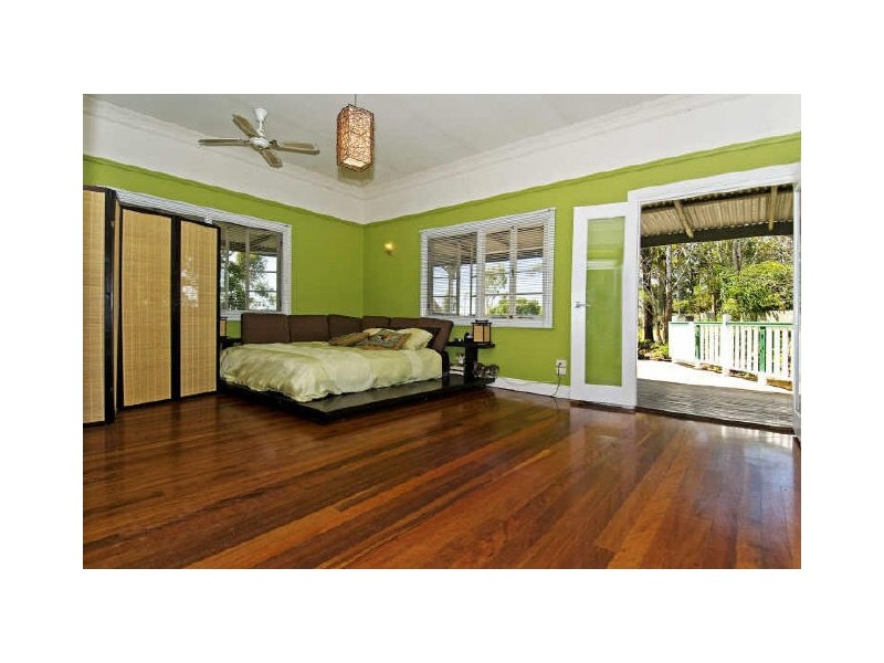 30 Muriel Street, Redland Bay QLD 4165