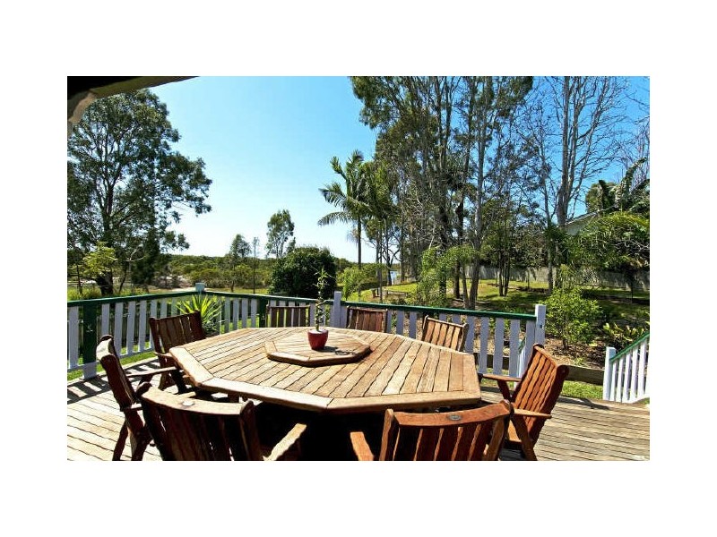 30 Muriel Street, Redland Bay QLD 4165