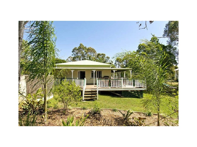30 Muriel Street, Redland Bay QLD 4165
