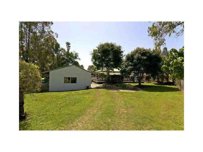 30 Muriel Street, Redland Bay QLD 4165