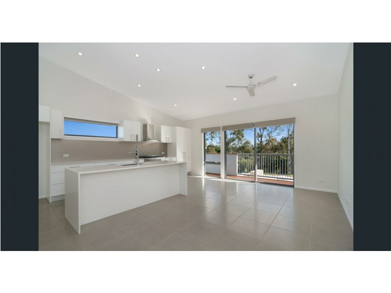 16 Birdie Place, Carbrook QLD 4130