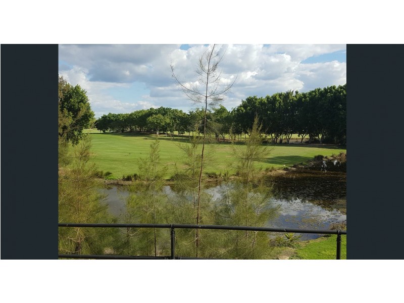 16 Birdie Place, Carbrook QLD 4130