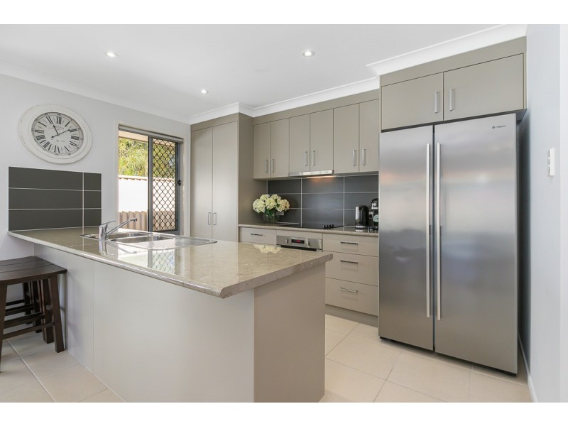 56 Jerrys Place, Thornlands QLD 4164