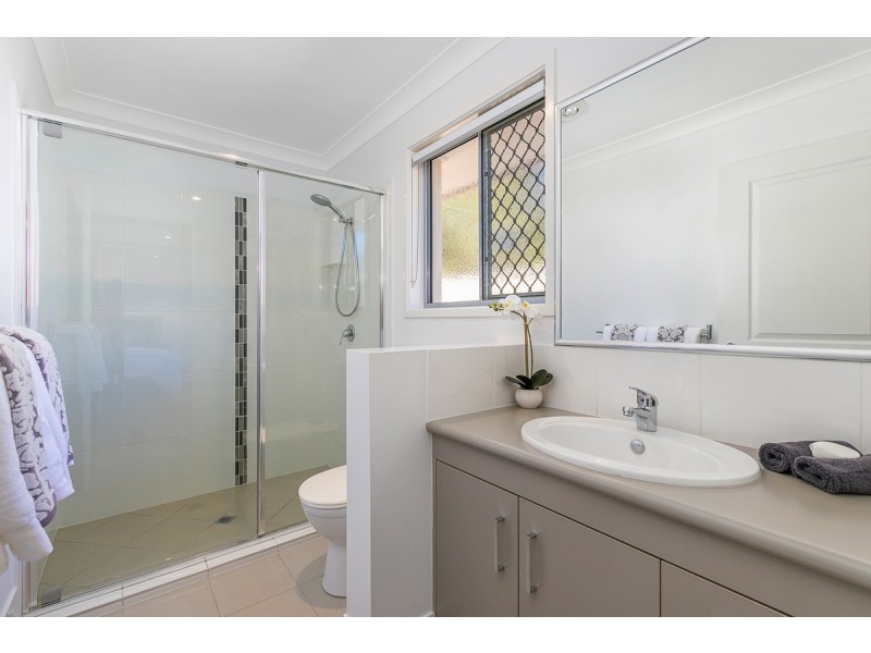 56 Jerrys Place, Thornlands QLD 4164