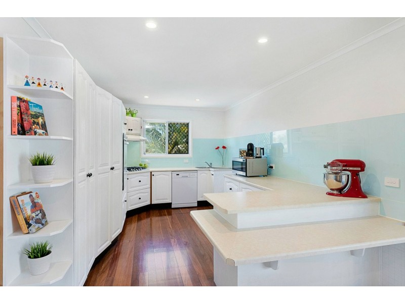 22 Price Avenue, Birkdale QLD 4159