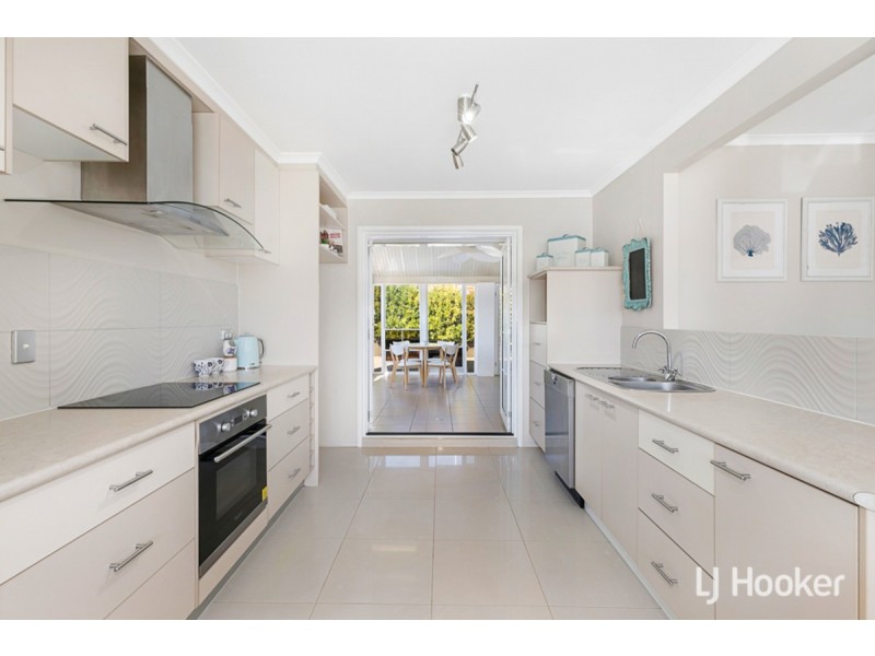 4 Wren Street, Birkdale QLD 4159