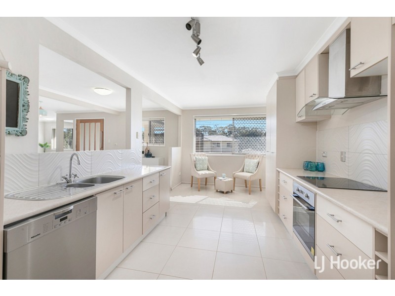 4 Wren Street, Birkdale QLD 4159