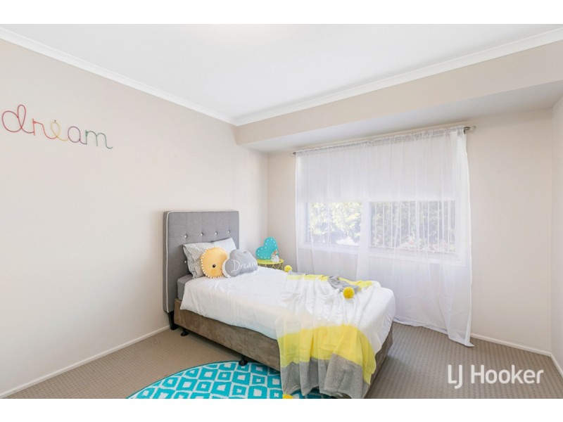 4 Wren Street, Birkdale QLD 4159