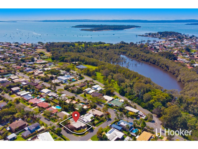 1 Albatross Street, Victoria Point QLD 4165