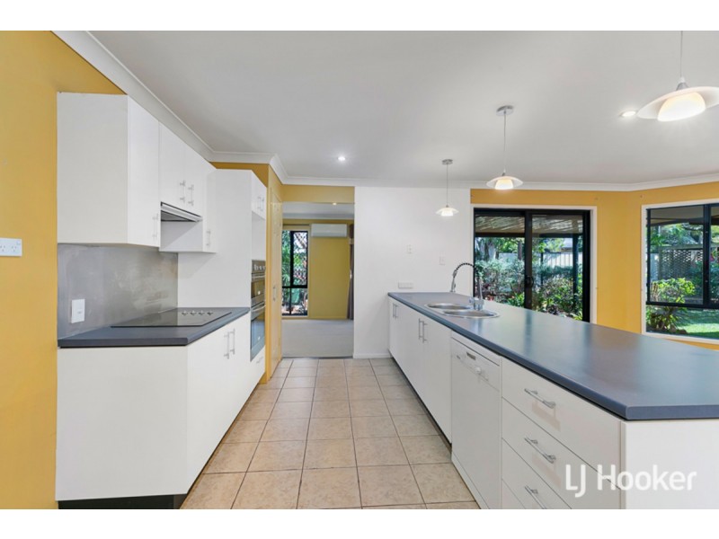 1 Albatross Street, Victoria Point QLD 4165