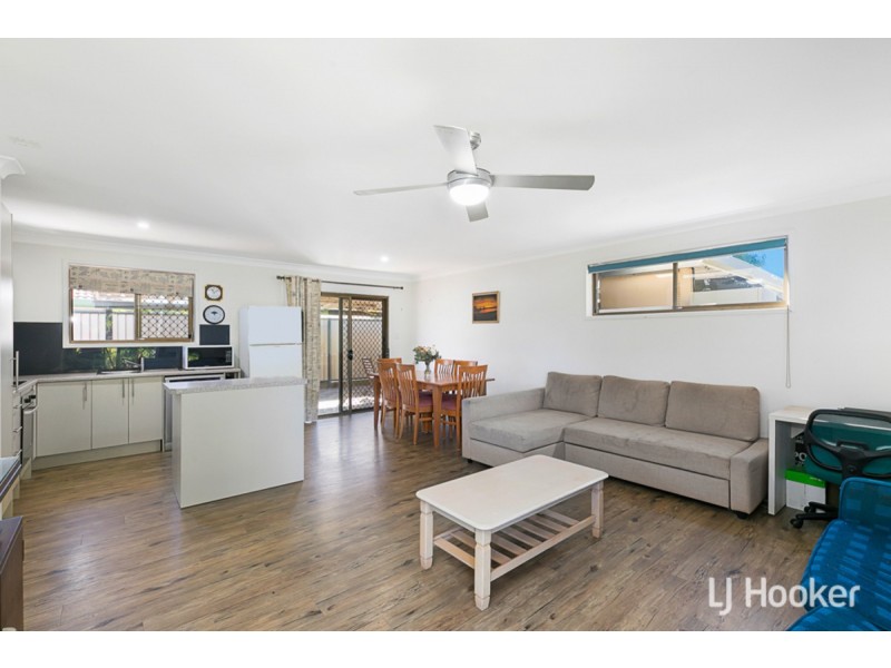 25 Boorana Street, Thorneside QLD 4158