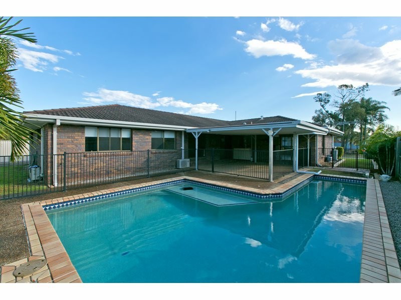 72 Dorsal Drive, Birkdale QLD 4159