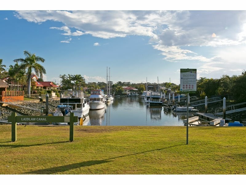 72 Dorsal Drive, Birkdale QLD 4159
