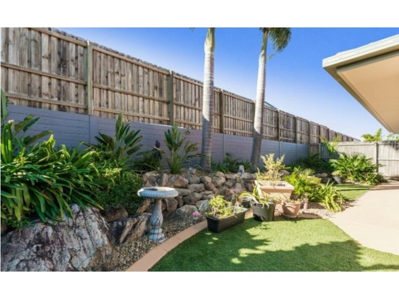 3 Stockton Close, Carindale QLD 4152