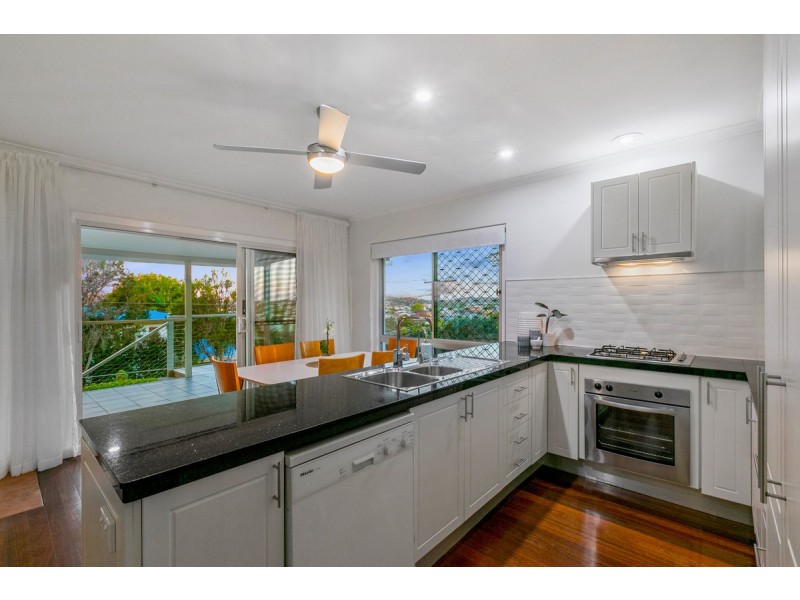 66 Bunowang Street, Balmoral QLD 4171